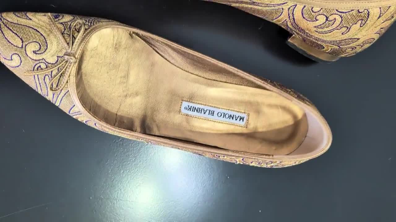 Manolo Blahnik Gold Brocade Ballet Flats Size 38.5 (Neiman Marcus Anniversary) video poster